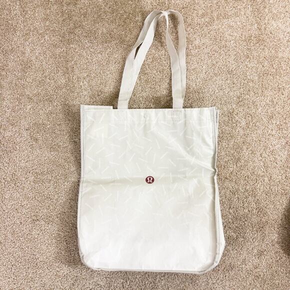 Lululemon Bundle of 5 Reusable Bags Large/Small Snap Closure - Picture 2 of 7